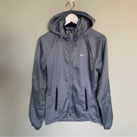 Nike Jacket Womens Small Storm Zip Up Windbreaker Ripstop Hooded Lightweight XS - Picture 1 of 7